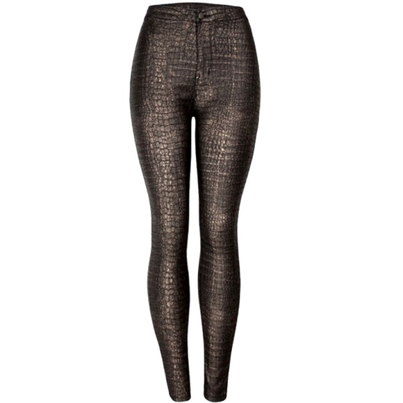 BUNDLE DEAL❗️Wristlet In Signature Canvas and High-Waisted Faux Snake Skin Pants - Picture 8 of 11